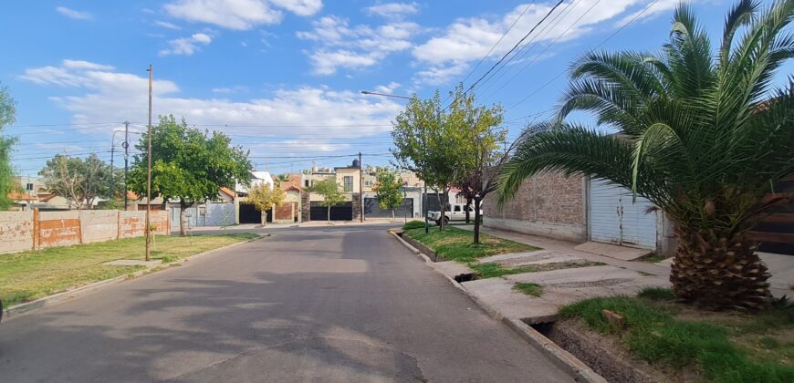 ALQUILER CASA BARRIO ALCOTAN GODOY CRUZ – MENDOZA –