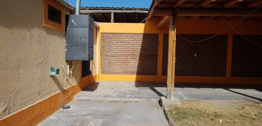 ¡VENTA- OPORTUNIDAD ÚNICA EN GUAYMALLÉN! CASA + DEPTO DE INVERSIÓN.